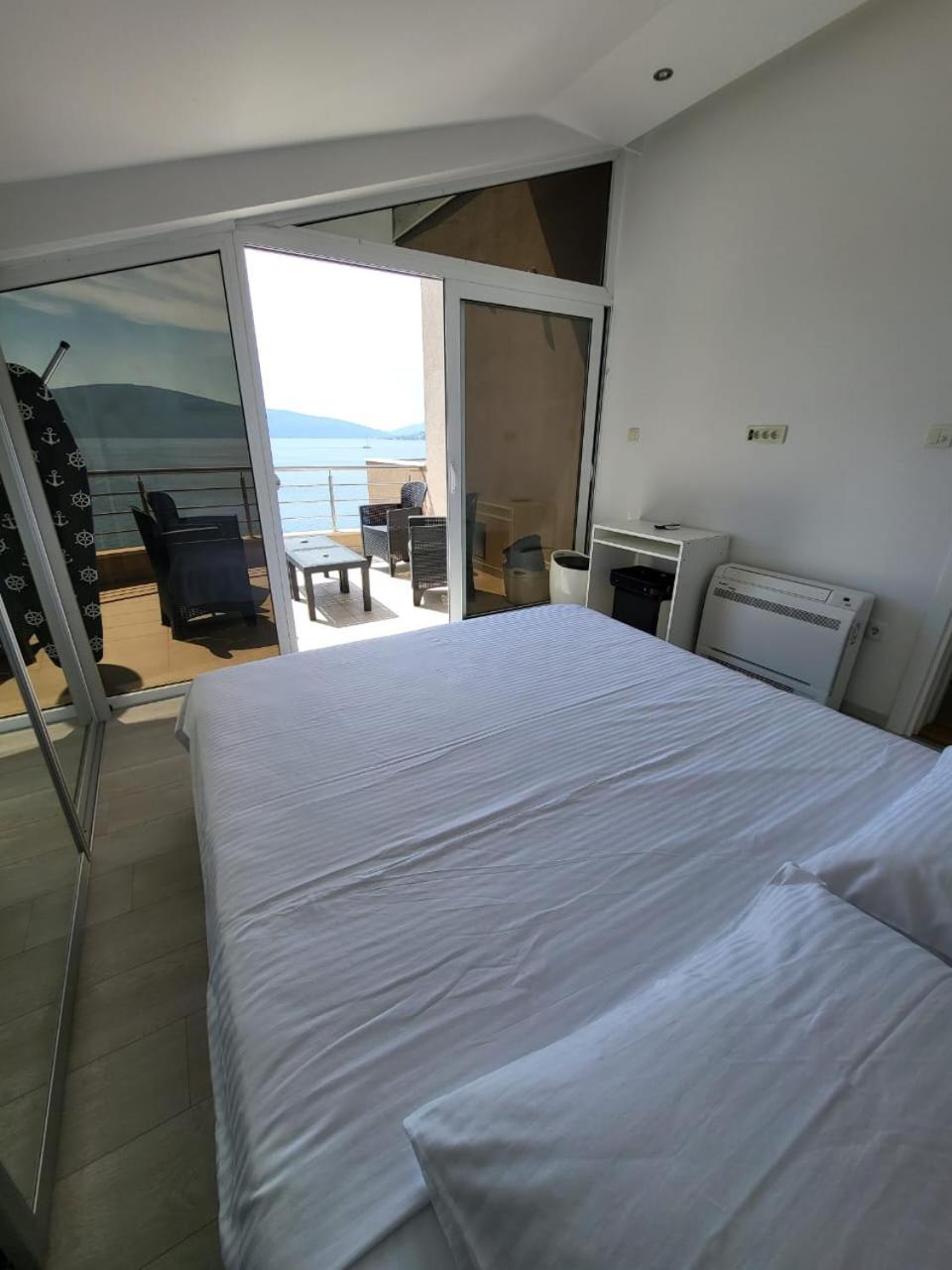 Matkovic Residence Tivat Exterior foto